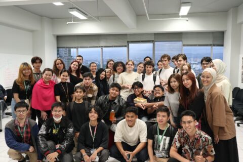 RIG SMEEI Kembali Hadir Berbagi Ilmu: Workshop Eco Enzyme Bersama Siswa Rusia